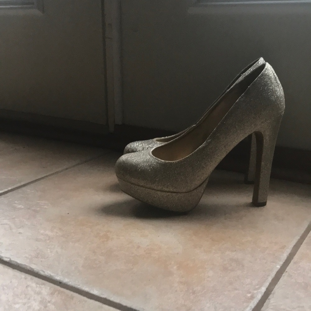 Beautiful Gold Platform Heels
